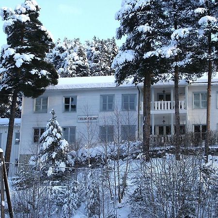 Furulund Pensjonat Ron Exterior foto