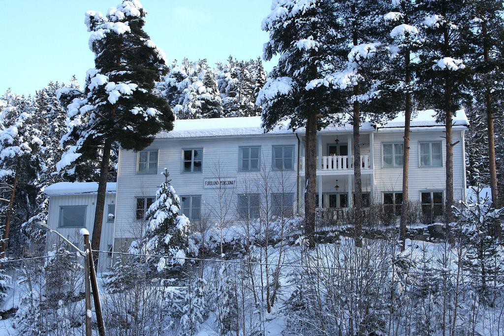Furulund Pensjonat Ron Exterior foto