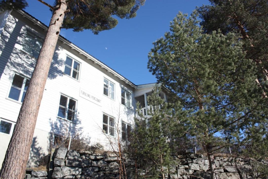 Furulund Pensjonat Ron Exterior foto