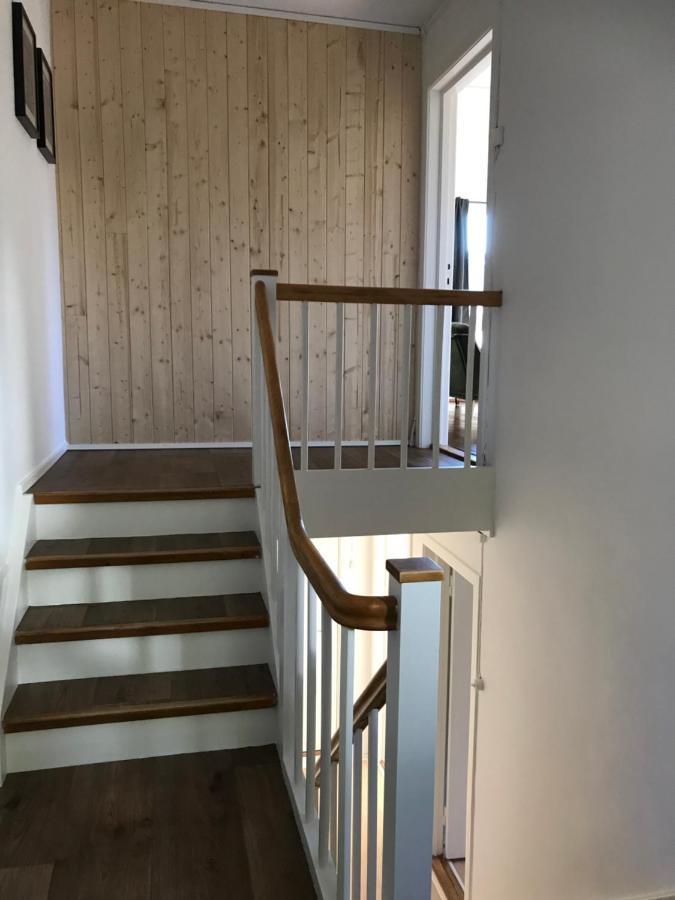 Furulund Pensjonat Ron Exterior foto